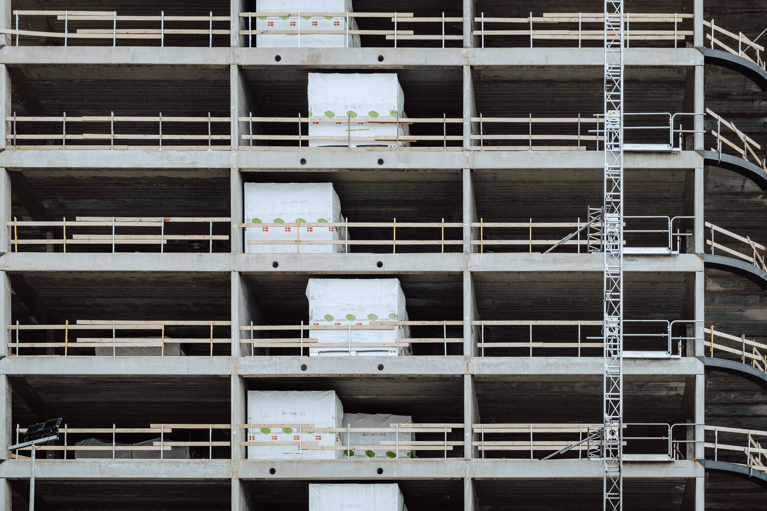 Construction & Facade