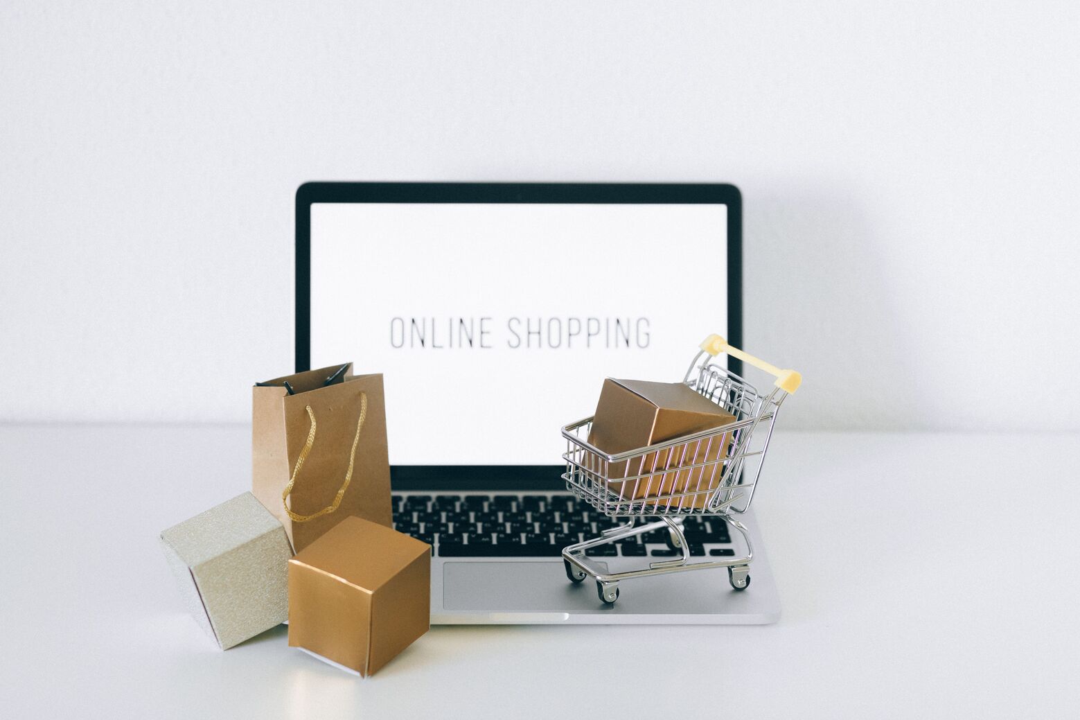 Retail & E-Commerce